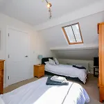 7 Bluebridge Luxury Loft Apartment - With One Free Parking Space