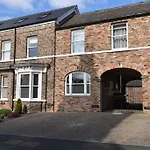 7 Bluebridge Luxury Loft Apartment - With One Free Parking Space